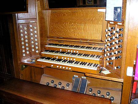 Cirencester - The Organ Console